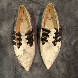 John Fluevog History:Sandy Grey Floral Size 9